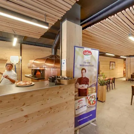 Catrina Apartahotel Disentis