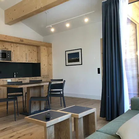 Catrina Apartahotel Disentis