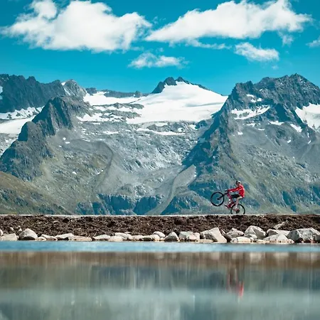 Ξενοδοχείο με διαμερίσματα Catrina 4*