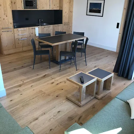 Ξενοδοχείο με διαμερίσματα Catrina