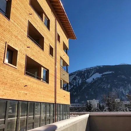 Ξενοδοχείο με διαμερίσματα Catrina 4*