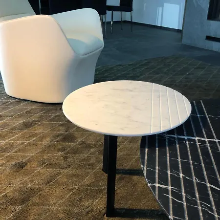 Ξενοδοχείο με διαμερίσματα Catrina 4*